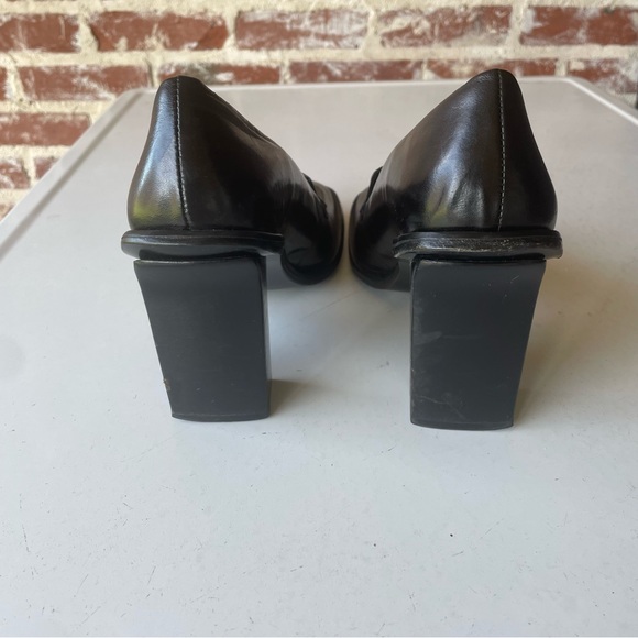 Vintage Y2K BCBG Black Leather Block Heel Loafer 8B - Picture 4 of 7
